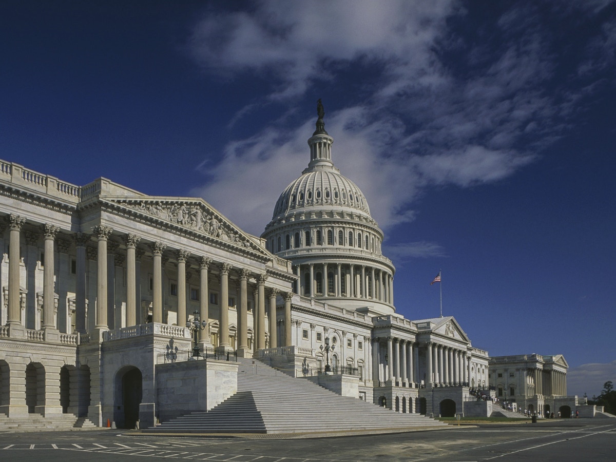 خارجية مجلس النواب الأميركي تمرر مشروع قانون لاستهداف مسيرات إيران