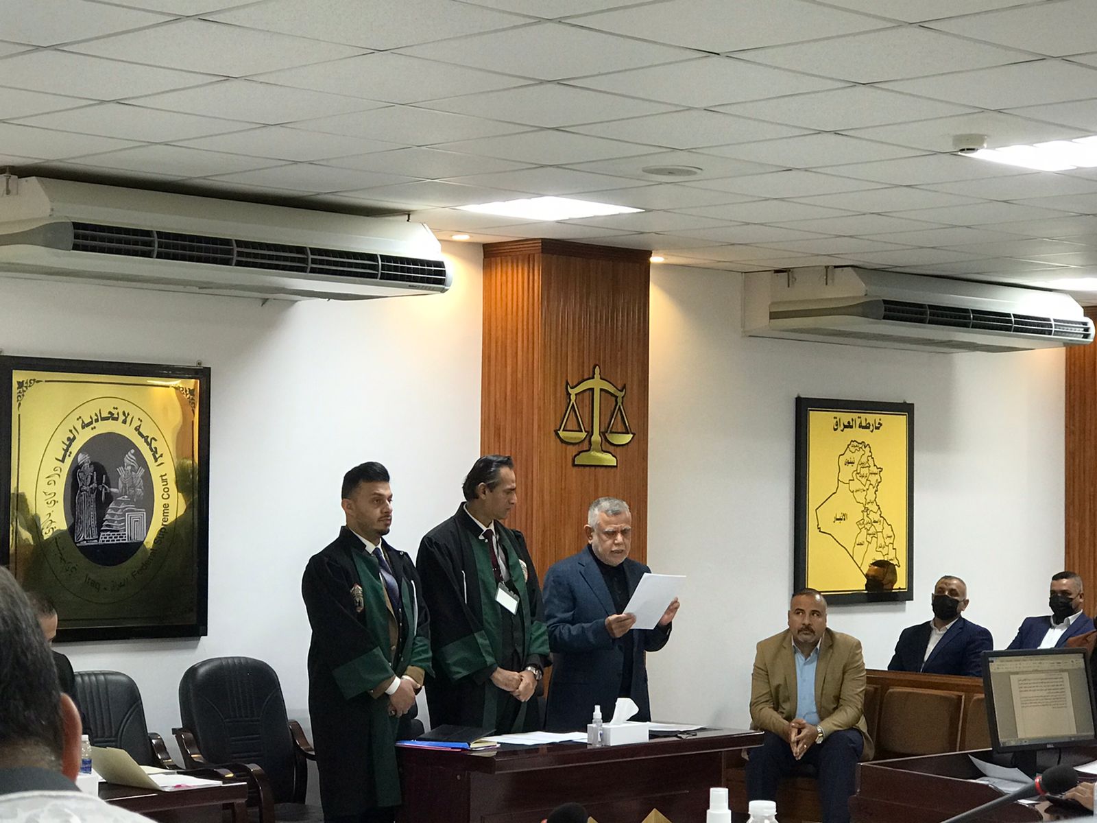 جلسة البت بطعون الانتخابات بين مطالب الاطار وتعطيل الدوام