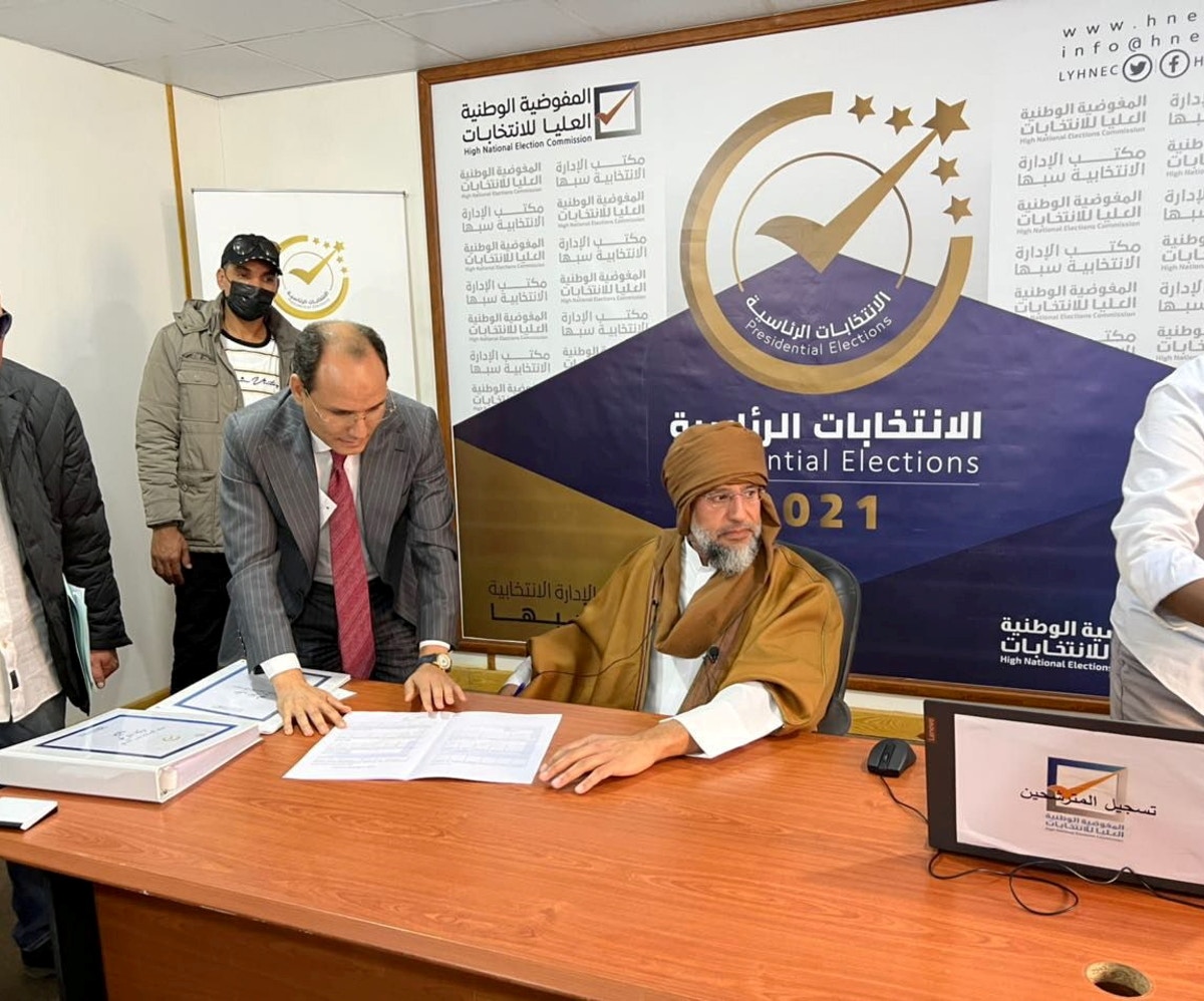 محكمة ليبية تُعيد سيف الإسلام القذافي للسباق الرئاسي