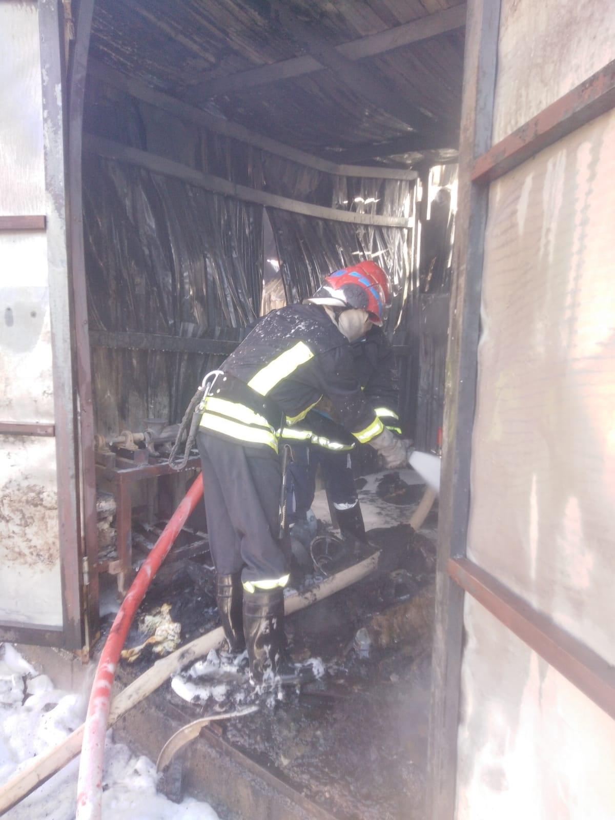 حريق يلتهم عدداً من المحال ومولدة أهلية في الأعظمية والدفاع المدني تستنفر