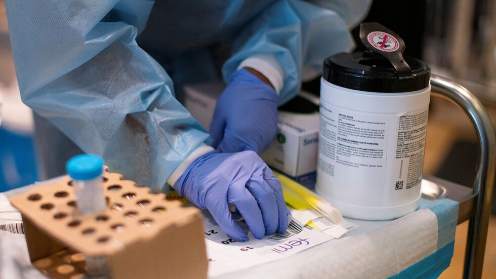 فريق علمي عراقي – مصري يتوصل لاكتشاف ٣ سلالات فيروسية