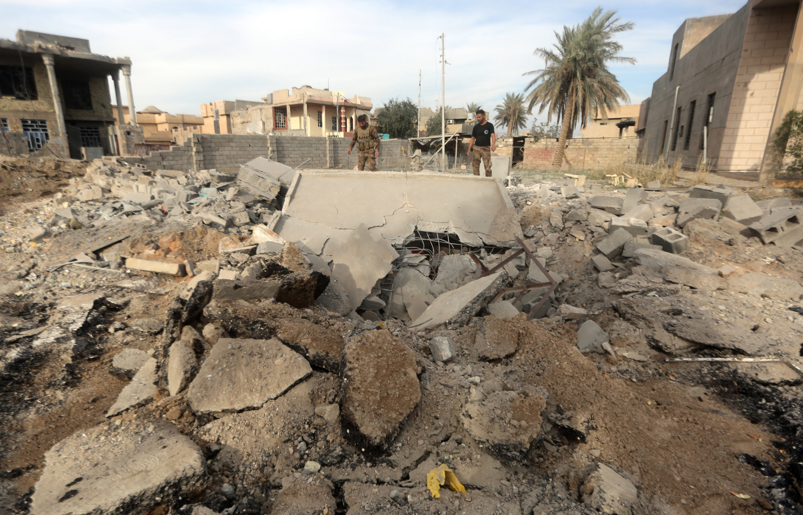 مصادر: مسؤولون وأقاربهم بقائمة التعويضات للمتضررين من العمليات العسكرية في الأنبار