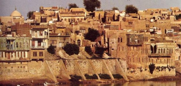 مركز نيرج الاستقصائي: فوضى وفساد عقاري في نينوى لحساب نافذين في مجاميع مسلحة