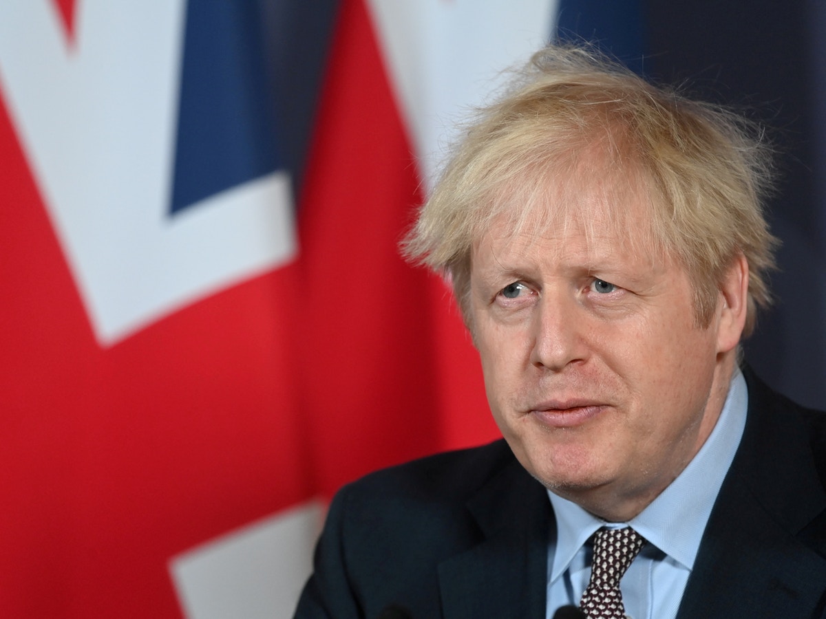 بريطانيا تدعو لانتشار عسكري “كبير” في أوروبا رداً على روسيا