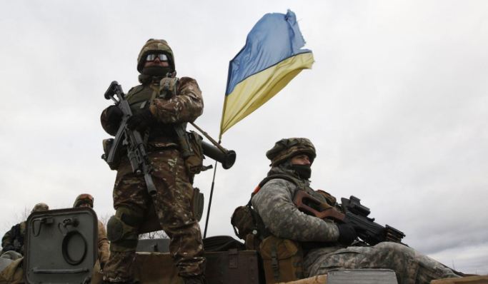 أوكرانيا تطالب حلفاءها بأسلحة إضافية