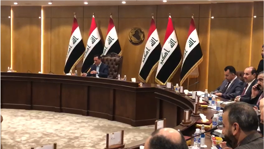 رئاسة البرلمان توجه بمنع وزير المالية من السفر لحين استضافته