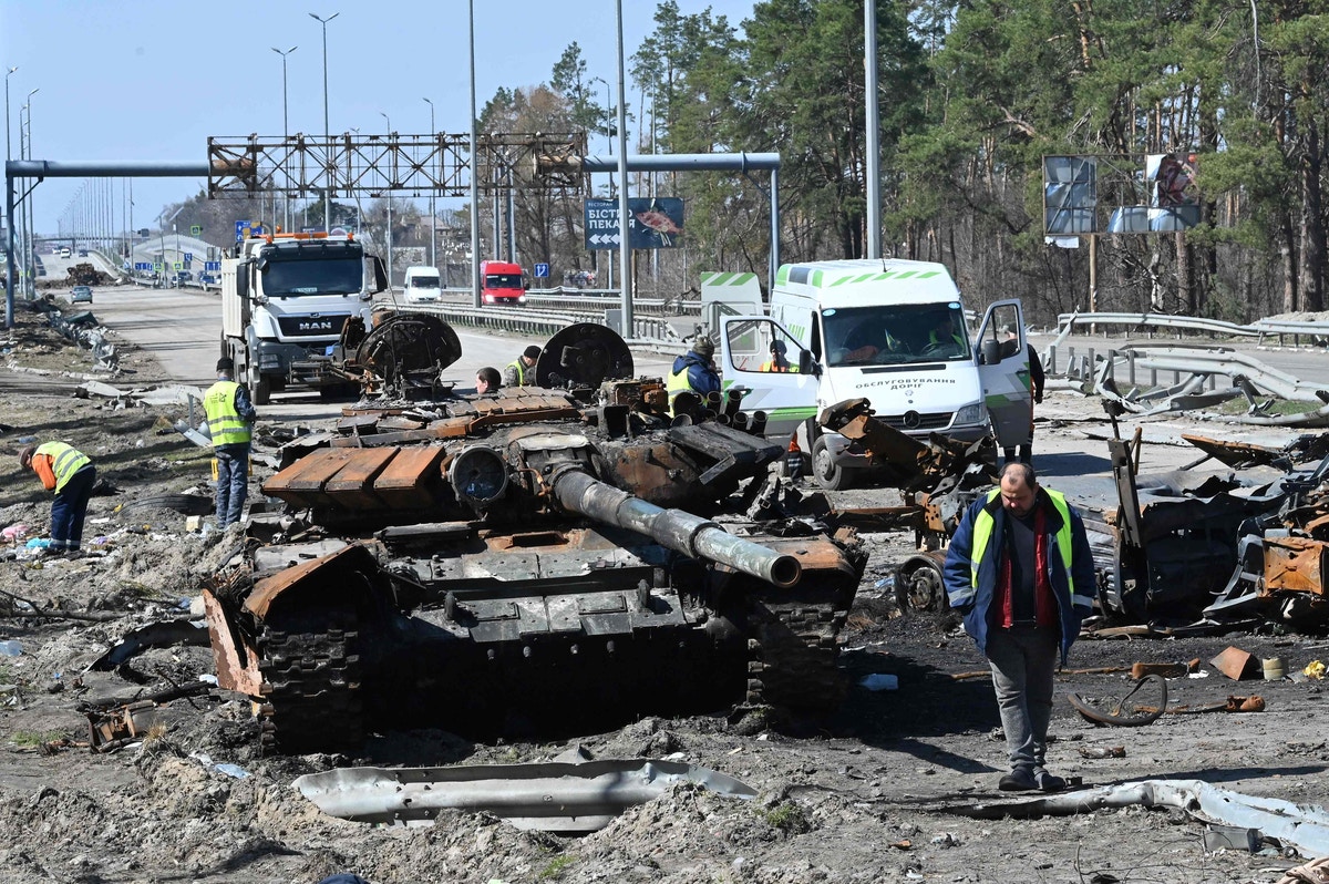 بريطانيا: القوات الروسية انسحبت بالكامل من شمال أوكرانيا
