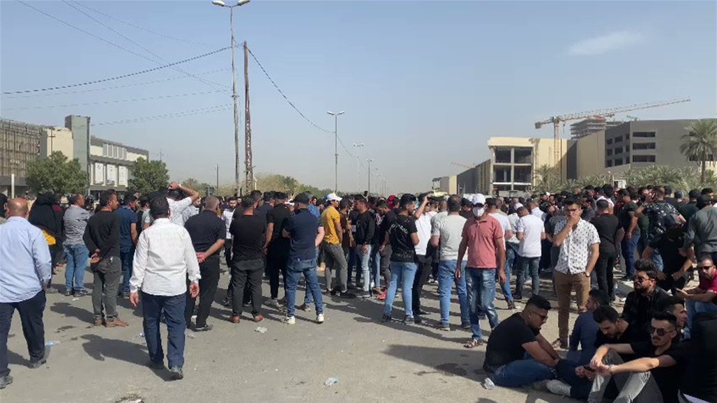 ابرزها احتجاجات مصفى الدورة.. انطلاق 6 تظاهرات وقطع جسر في بغداد
