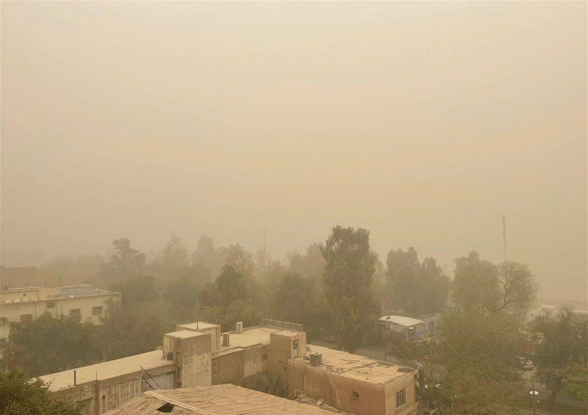 هجمة غبارية تضرب بغداد (صور)