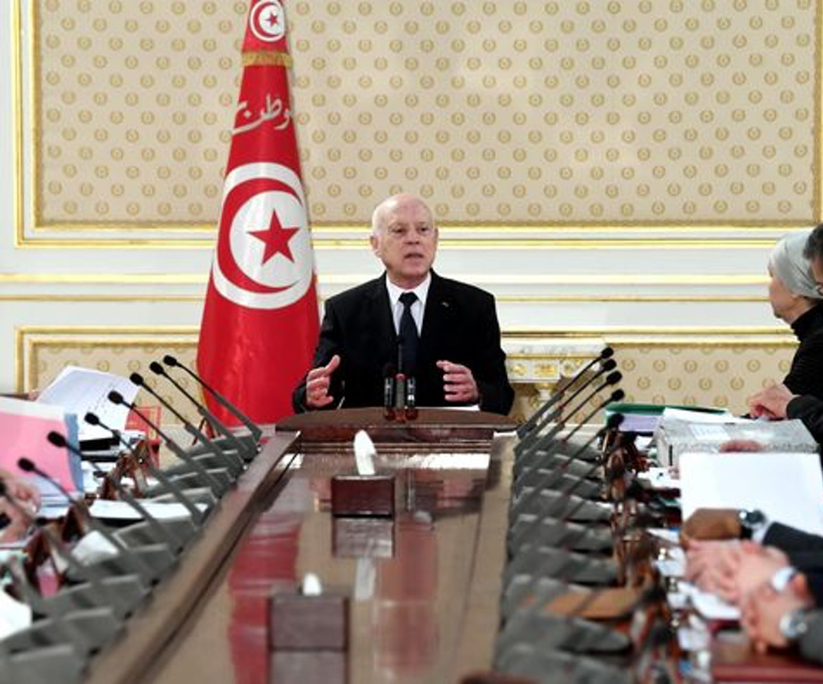 الرئيس التونسي يطالب بطرد مبعوثي “لجنة البندقية” الأوروبية