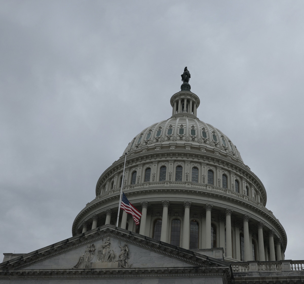 “نوبك” يُقلق شركات النفط الأميركية.. ومشرّع يطالب بزيادة الإنتاج
