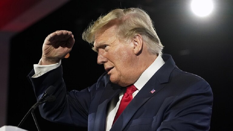 ترامب يحذر من حرب عالمية ثالثة نتيجة لسياسات بايدن تجاه أوكرانيا