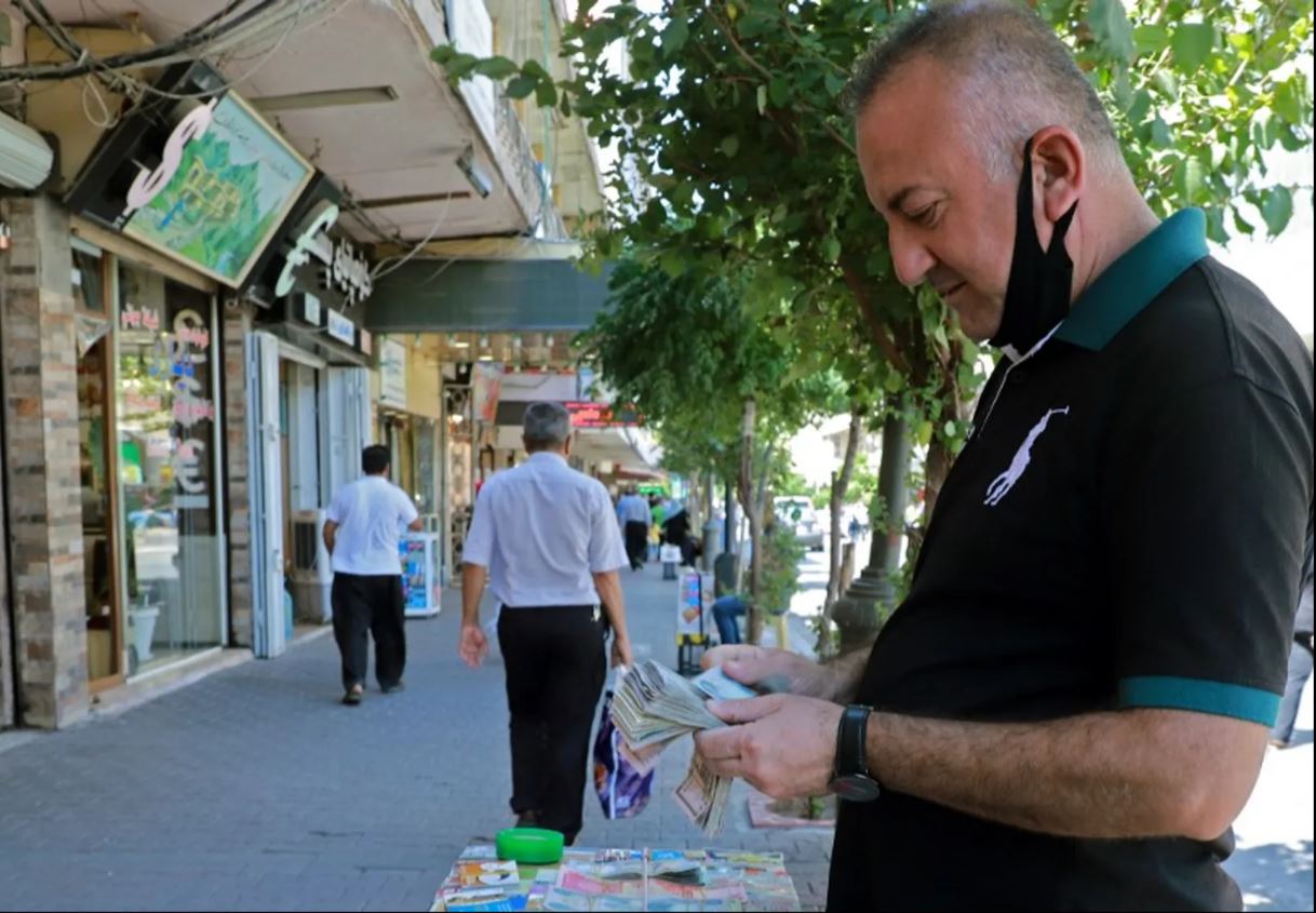 رغم مليارات النفط.. شبح تقشف وشيك يخيّم على العراق