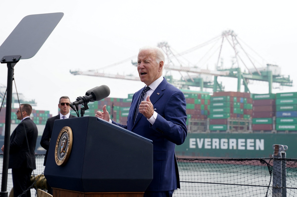 بايدن: القوى التي تقف خلف هجوم الكابيتول “لا تزال نشطة”