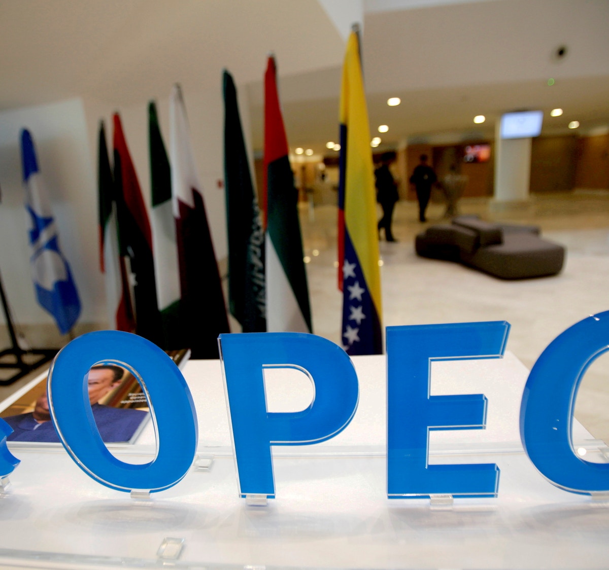 “أوبك+” تتفق على زيادة إنتاج النفط 648 ألف برميل يومياً