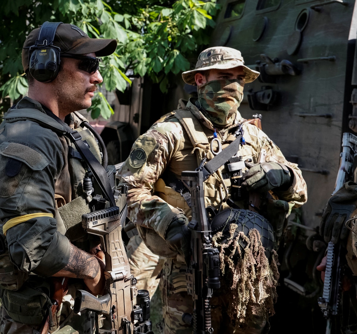 روسيا تنشر صوراً لمقاتلين أميركيين “مفقودين”.. وبايدن: لا تذهبوا للقتال في أوكرانيا