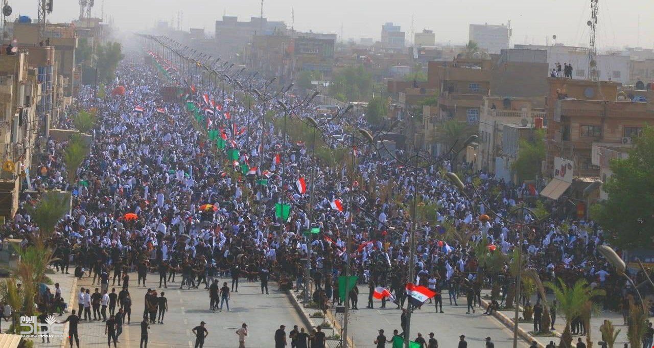 مكتبه: الصدر تجاوز في الصلاة الموحدة القضية السياسية وهي لوحدة أبناء الشعب