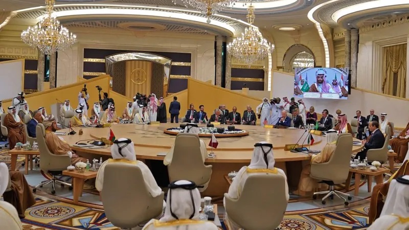 تأكيد على التعاون الاستراتيجي.. كلمات القادة في قمة جدة