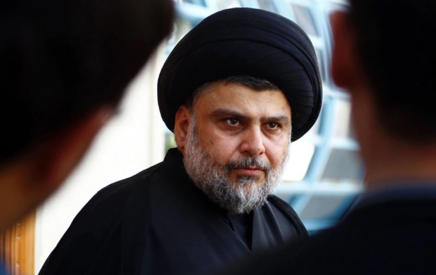الصدر يرفض المشاركة بالحوار الذي دعا له الكاظمي