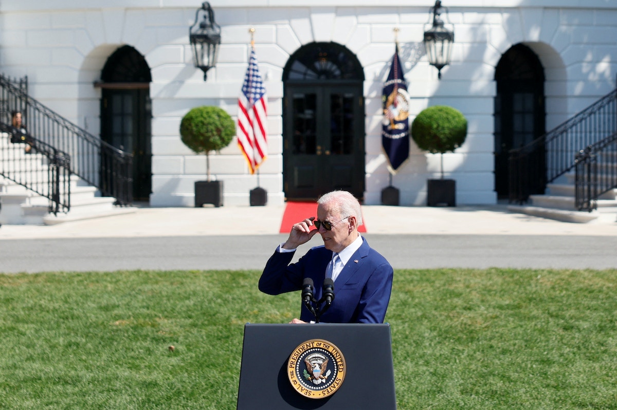 الاتهامات تلاحق بايدن مجدداً في ذكرى الانسحاب من أفغانستان