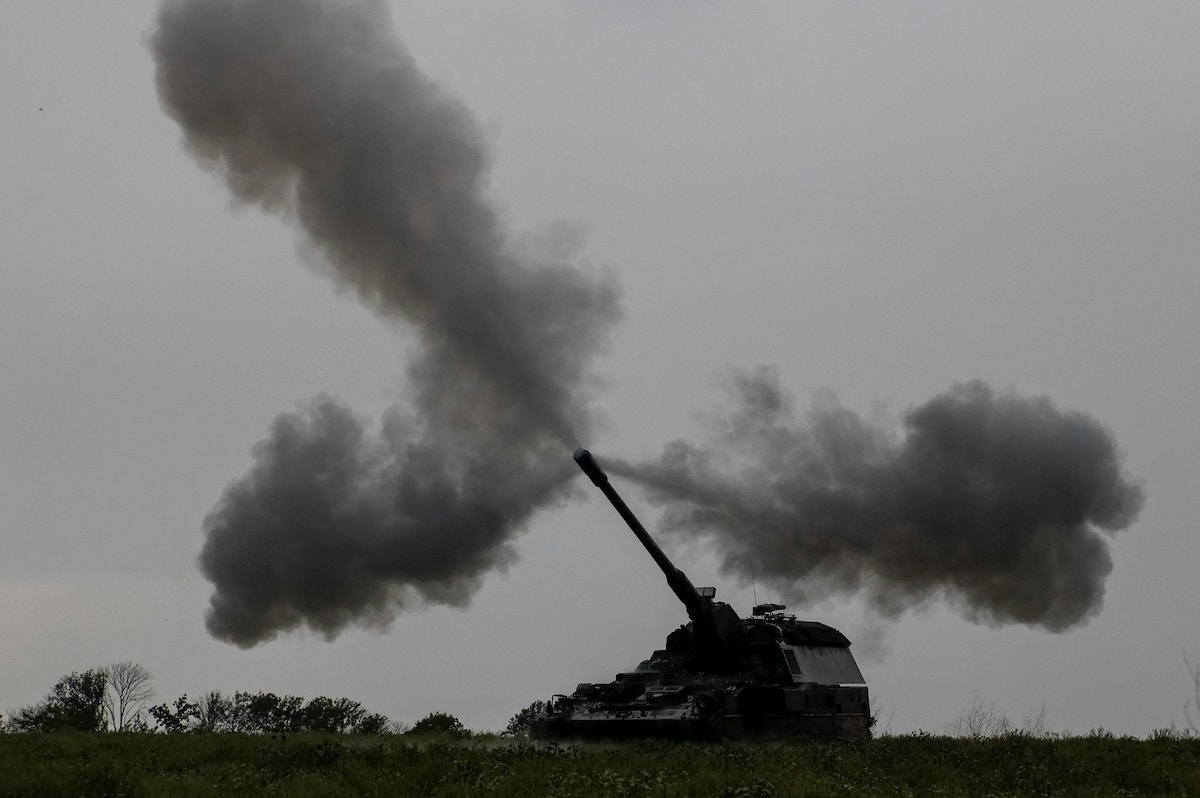 روسيا تكثف عملياتها في دونباس.. وزيلينسكي يواجه ضغوطاً داخلية