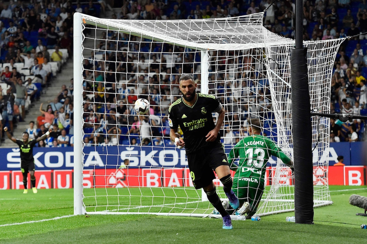 ثنائية بنزيما تنقذ ريال مدريد من مأزق إسبانيول