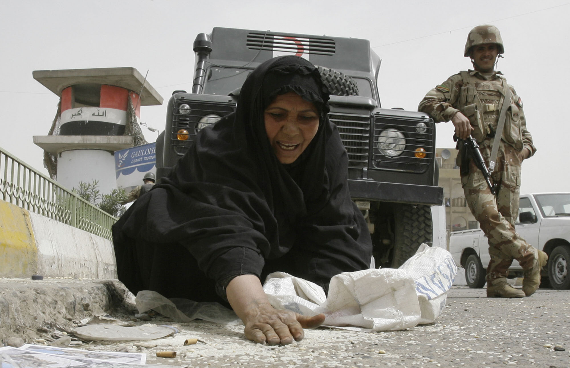 معدلات الفقر والبطالة ارتفعت بسبب زيارة صرف الدولار مقابل الدينار