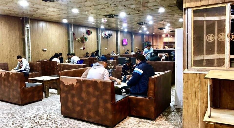 شرطة واسط تقرر غلق جميع المقاهي و”الـكافيـهات” عـنـد الـ 12 لـيـلاً