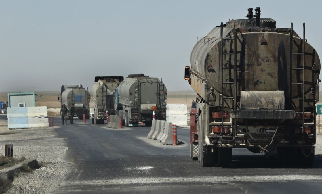 تضم 50 متورطا .. الكشف عن تورط ضباط بشبكات تهريب النفط في البصرة