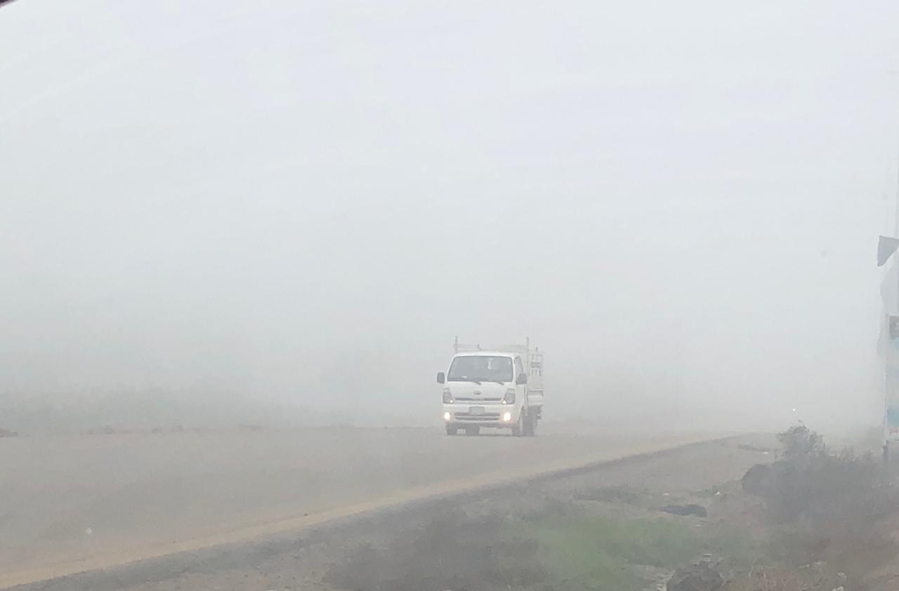 الانواء الجوية : انعدام الرؤيا بسبب الضباب والمناطق الغربية تشهد سقوط امطار كثيفة