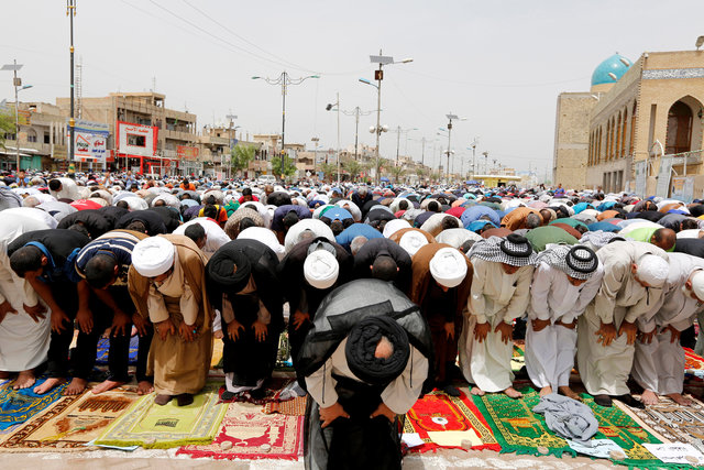 بعد دعوة الصلاة الموحدة .. مراقبون يعدون دعوة التيار الصدري خطوة للعودة الى المشهد السياسي