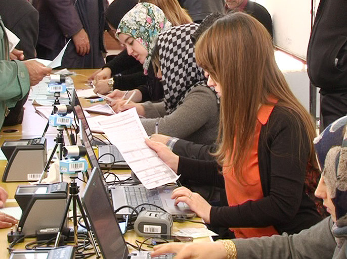 نواب: عدد الموظفين في الاقليم يعادل ثلاثة اضعاف ما موجود في بغداد