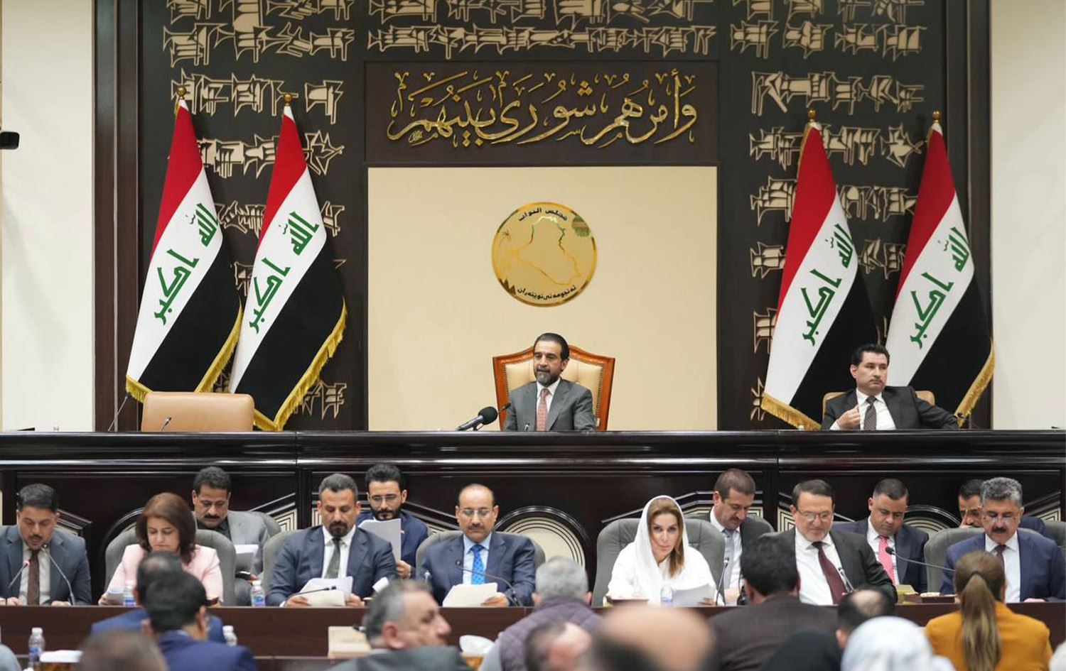 نواب: الحزب الديمقراطي وراء تعطيل الموازنة ومجاملة الأحزاب له