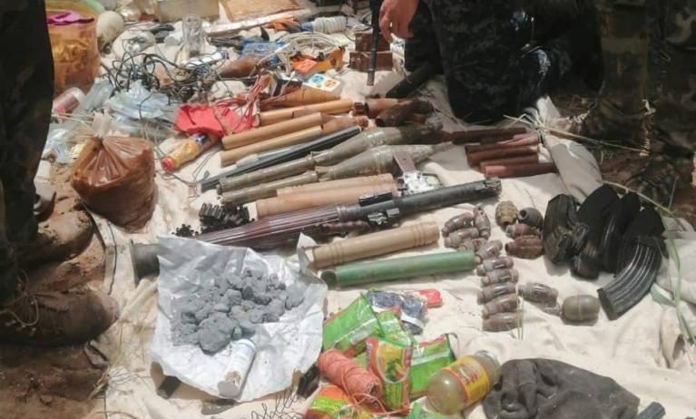 العثور على مضافة لإرهابي داعش تحتوي على عدد من الصواريخ ومواد طبية وغذائية في كركوك