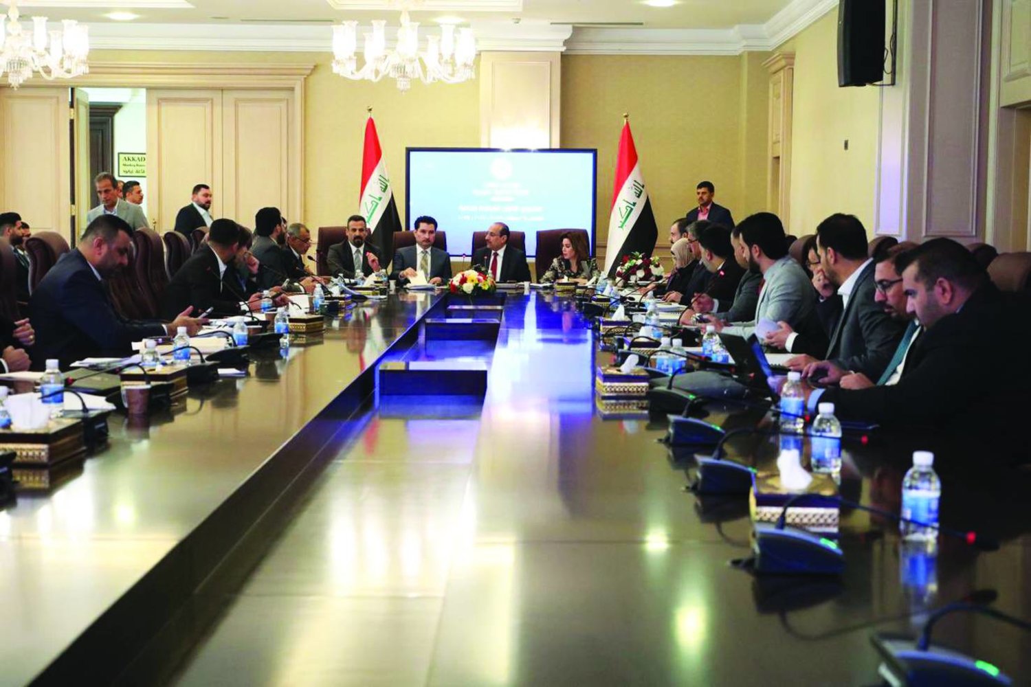 لجنة النفط تحذر من تمرير المادة 14 وفقا لرغبة الديمقراطي