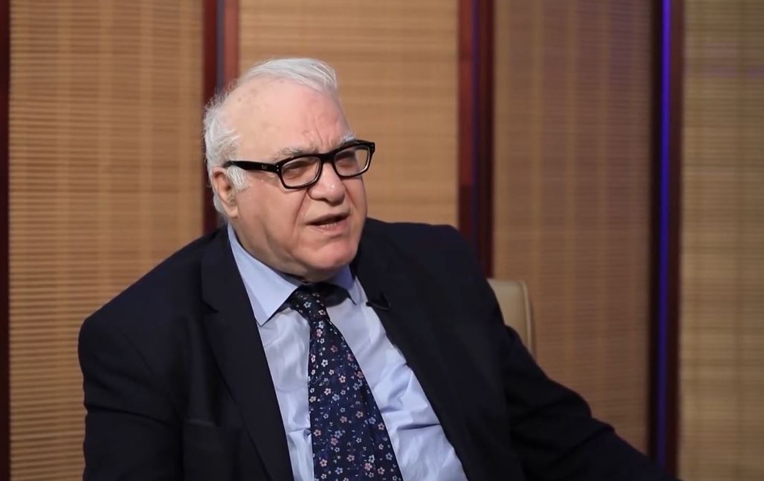 صالح : استمرار ارتفاع سعر الصرف الدولار بسبب تأخير تشريع قانون الموازنة