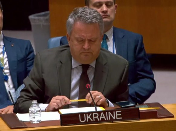 أوكرانيا: روسيا ردت على دعوات السلام بتفجير سد كاخوفكا