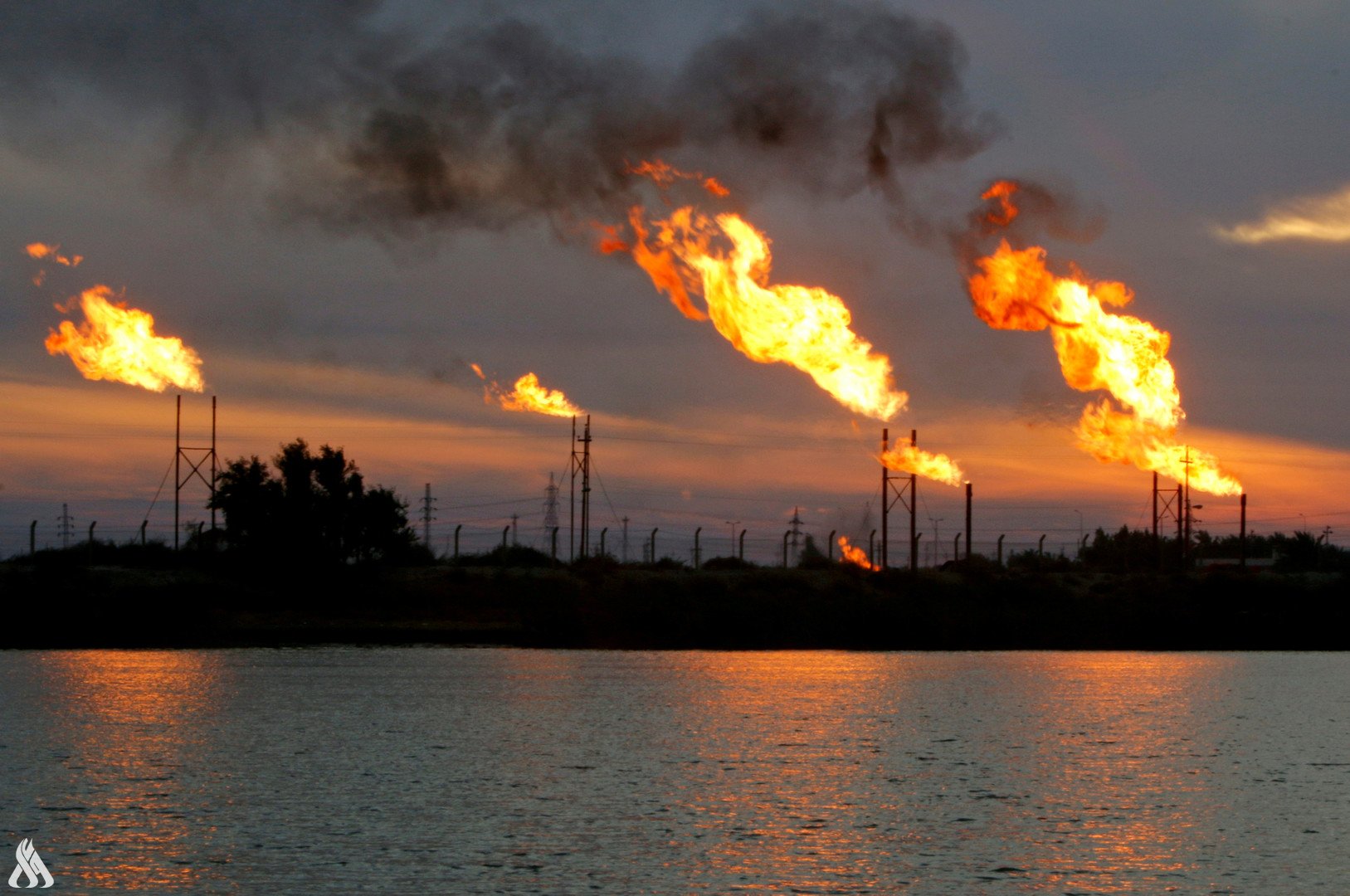 خبراء: الوضع في العراق كارثي بسبب إحراق الغاز المصاحب