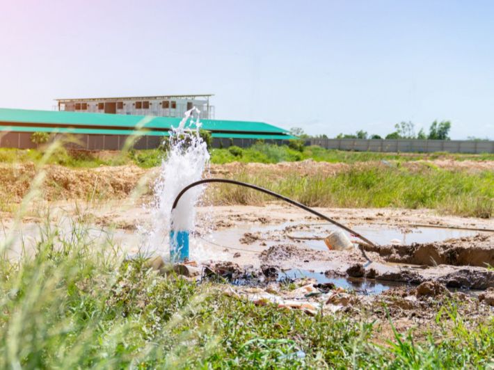 نتيجة الجفاف شريان الحياة يجف في بلاد ما بين النهرين قرى تلجأ لحفر الابار