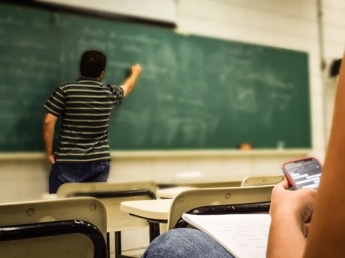 معركة التعليم في العراق.. قانونيون: الحكومات خسرت المعركة لتعكس نتائجها على المجتمع