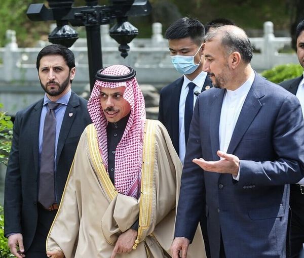 وزير الخارجية السعودي في طهران لإجراء محادثات مكملة للاتفاق الثنائي