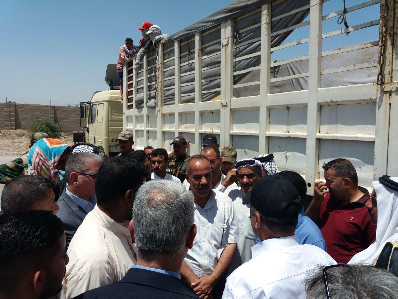 مزارعو ديالى : مئات شاحنات المحملة بمحصول الحنطة أمام سايلو بعقوبة دون استلام