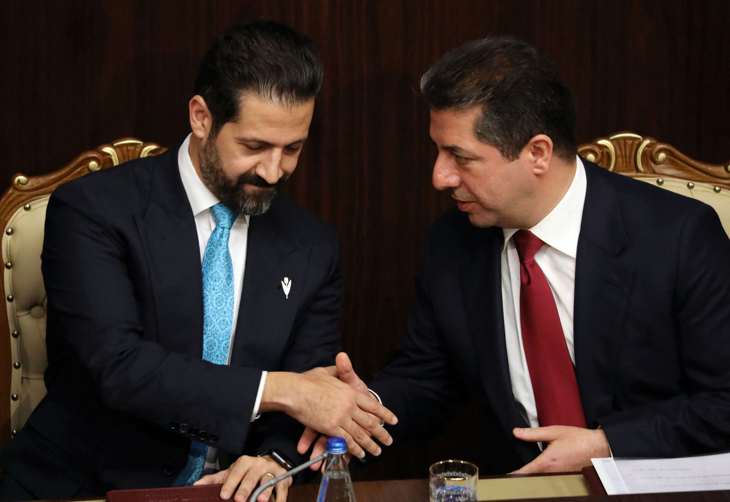 الجيل الجديد يتهم كتل سياسية بالتآمر مع الحزبين الكرديين على موظفي الإقليم