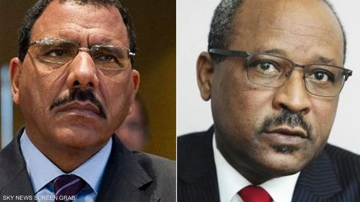 رئيس النيجر يرفض الانقلاب