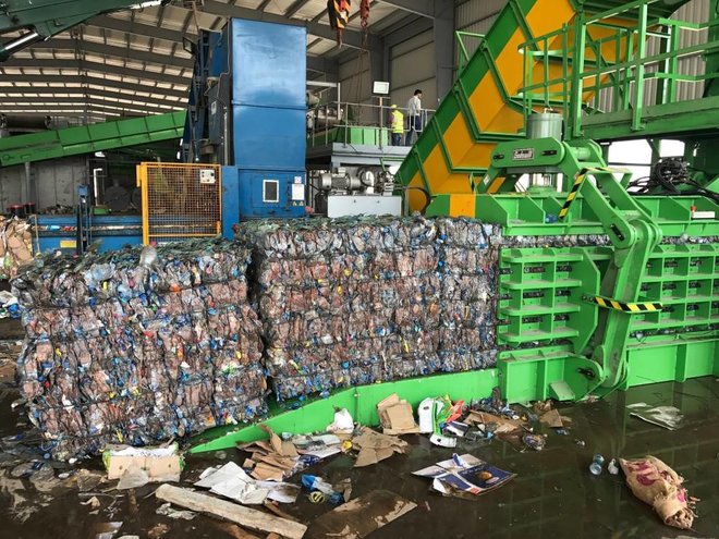 مختصون يدعون إلى استثمار النفايات في المشاريع الاقتصادية وتوفير فرص عمل