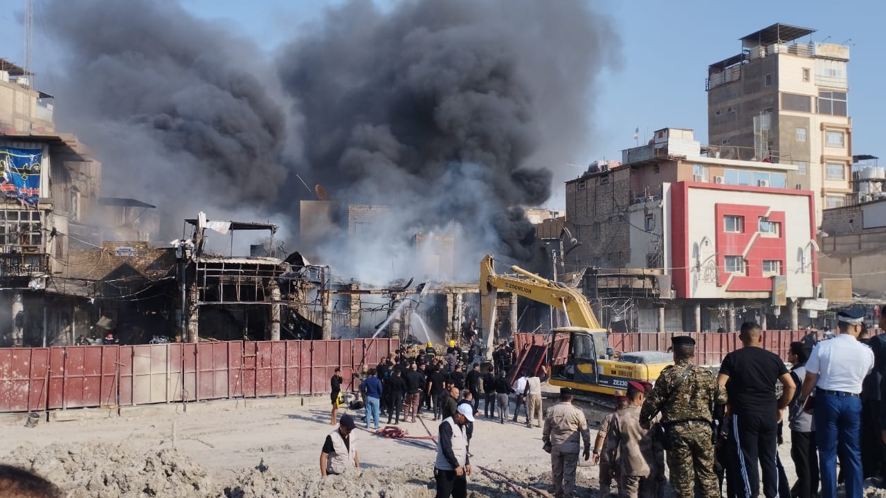 اخماد حريق قرب الامام الحسين عليه السلام أسفر عن مصرع واصابة 9 اشخاص 