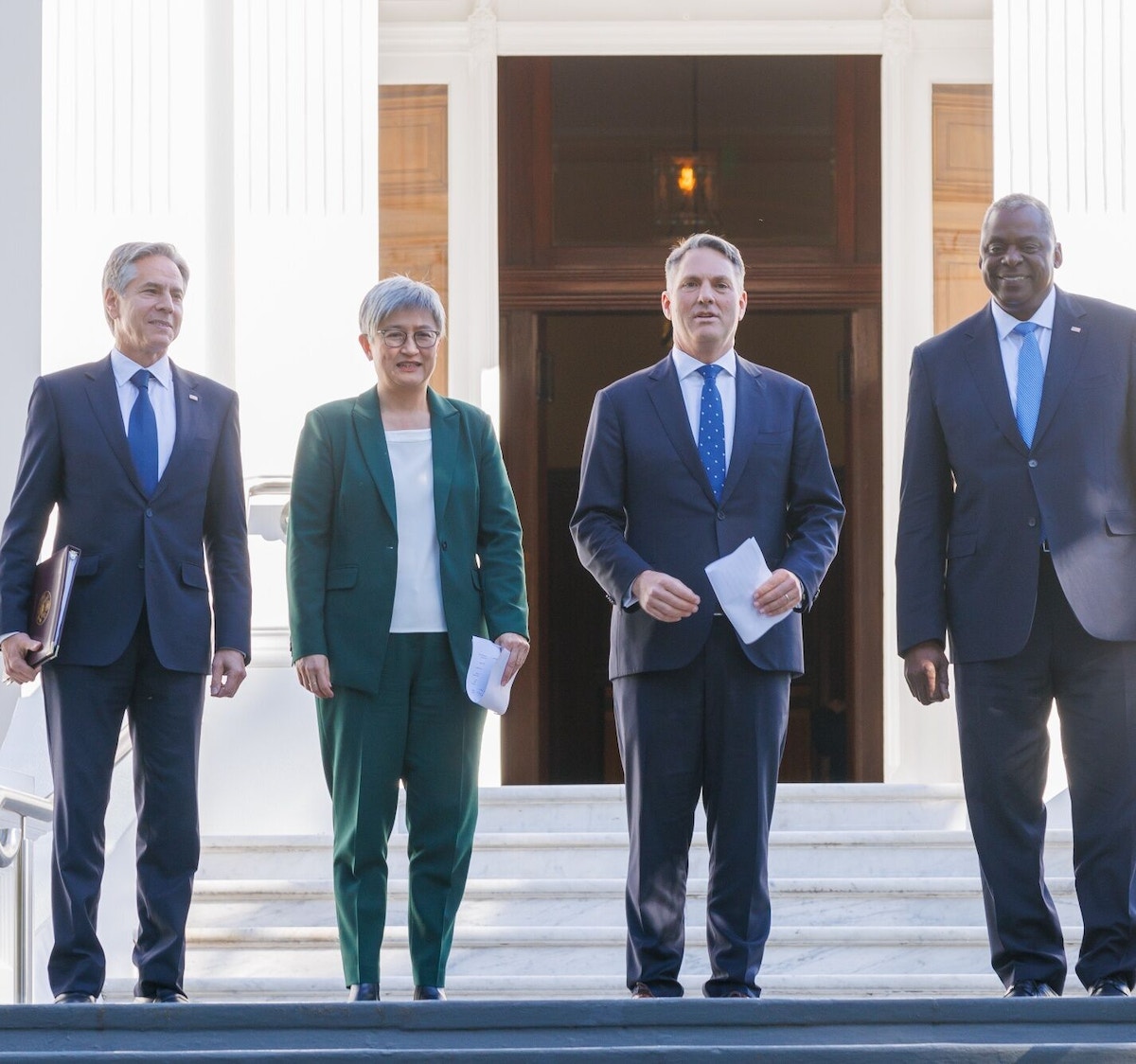 لمواجهة نفوذ بكين.. واشنطن توسع وجودها العسكري في أستراليا