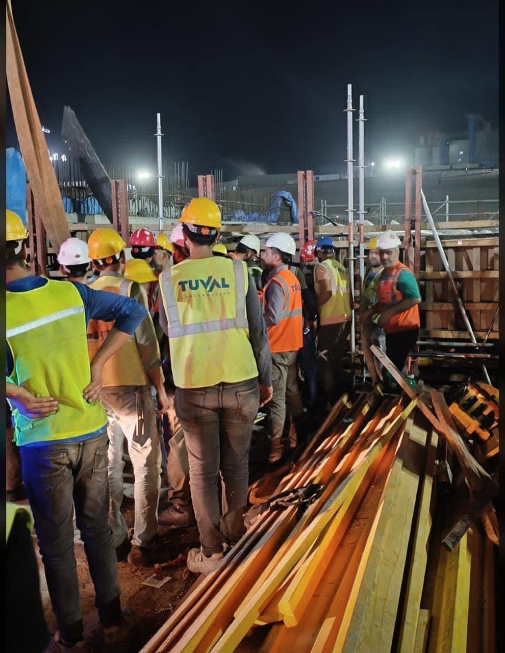 انهيار خرسانة كونكريتية في مشروع نفق يسفر عن مصرع عامل تركي