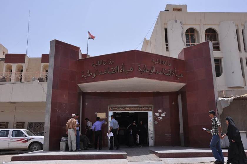 أكثر من 800 مليار صرفت لأشخاص غير مستحقين في الأنبار