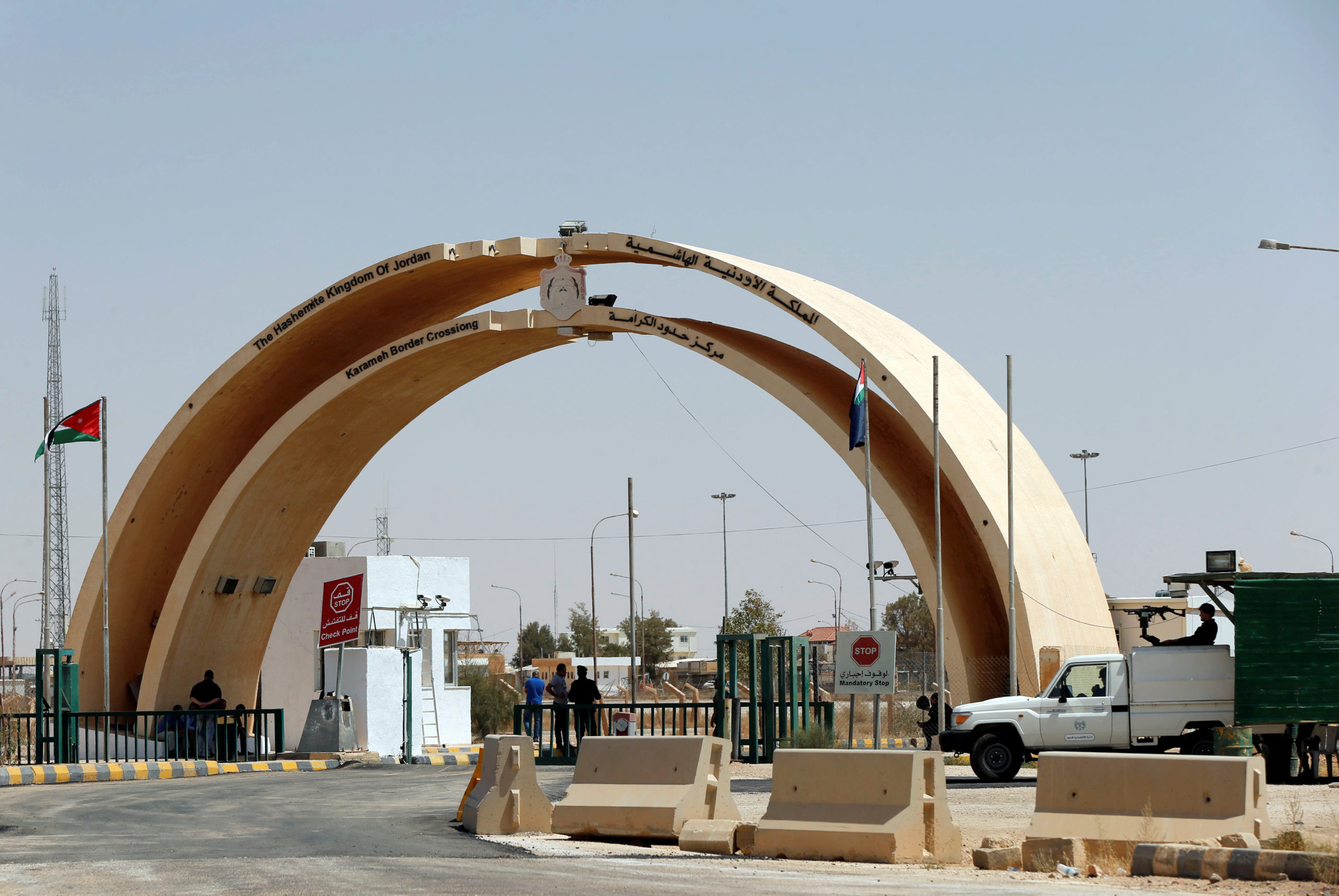 مع استمرار قطع إيران للغاز.. العراق يدشن المرحلة الأولى لخط الربط الكهربائي مع الأردن بطاقة 50 ميغاواط